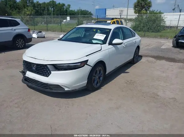 1HGCY1F39RA078539 2024 HONDA ACCORD - Image 2