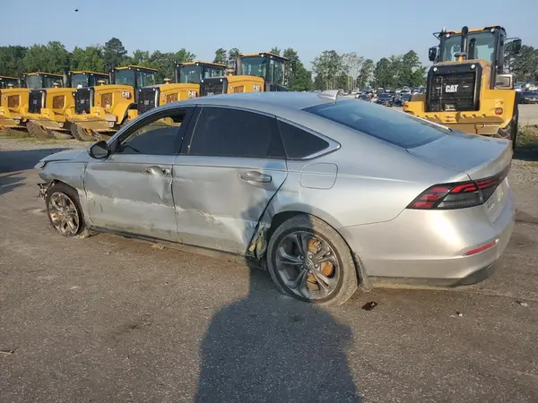 1HGCY1F39RA082848 2024 HONDA ACCORD - Image 2