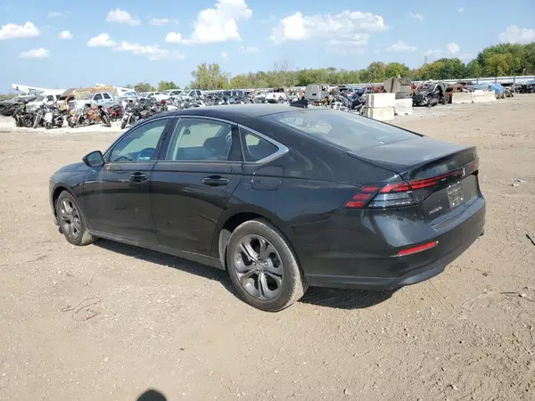 1HGCY1F3XPA000395 2023 HONDA ACCORD - Image 2