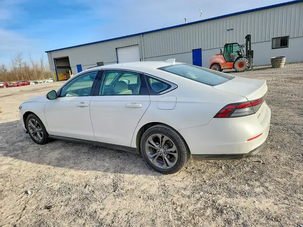 1HGCY1F3XPA000638 2023 HONDA ACCORD - Image 2