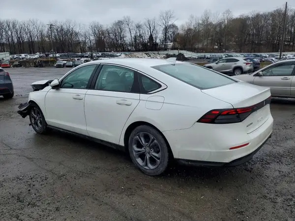 1HGCY1F3XPA031629 2023 HONDA ACCORD - Image 2
