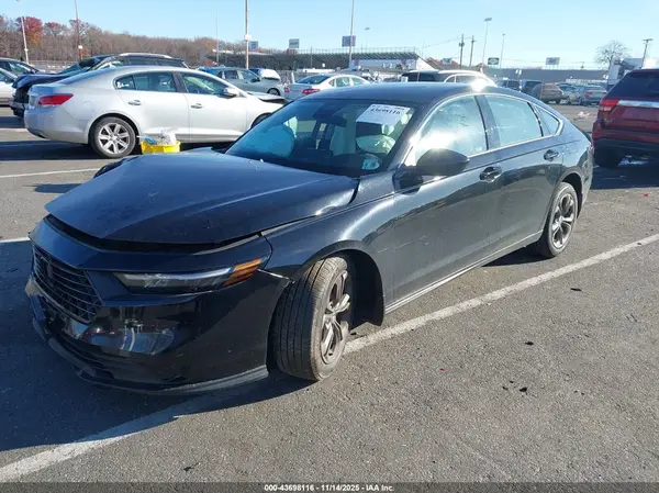 1HGCY1F3XPA035017 2023 HONDA ACCORD - Image 2