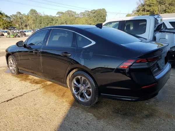 1HGCY1F3XRA004725 2024 HONDA ACCORD - Image 2