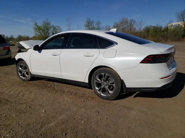 1HGCY1F3XRA014042 2024 HONDA ACCORD - Image 2