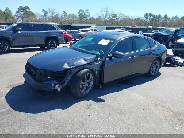 1HGCY1F3XRA024781 2024 HONDA ACCORD - Image 2