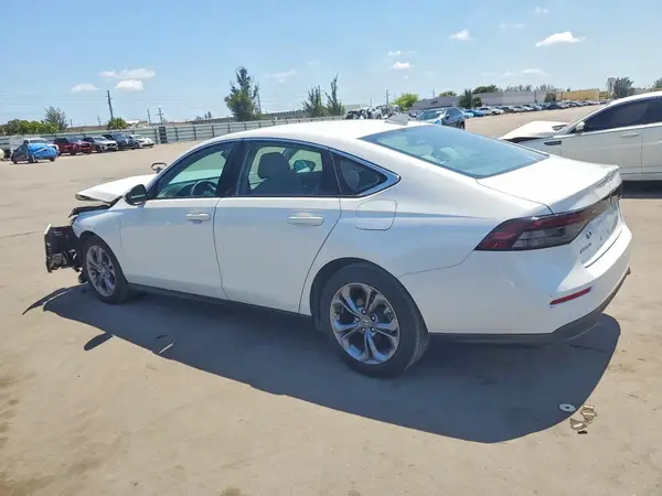1HGCY1F3XRA029737 2024 HONDA ACCORD - Image 2