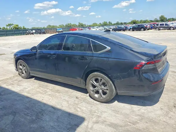 1HGCY1F3XRA032668 2024 HONDA ACCORD - Image 2