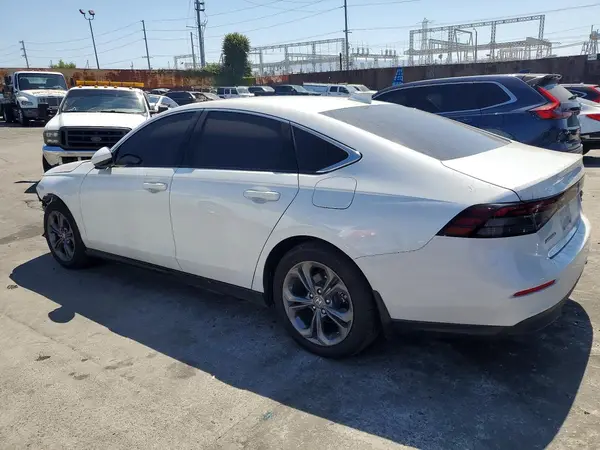 1HGCY1F3XRA044643 2024 HONDA ACCORD - Image 2