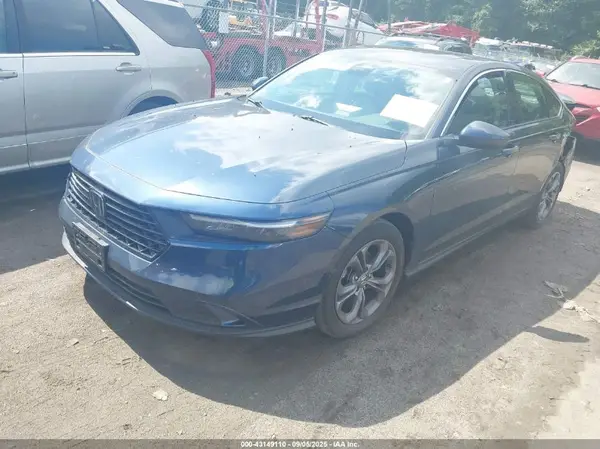 1HGCY1F3XRA055786 2024 HONDA ACCORD - Image 2
