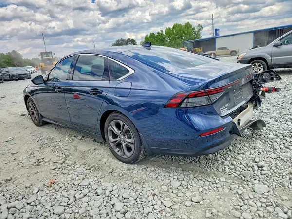 1HGCY1F3XRA057425 2024 HONDA ACCORD - Image 2