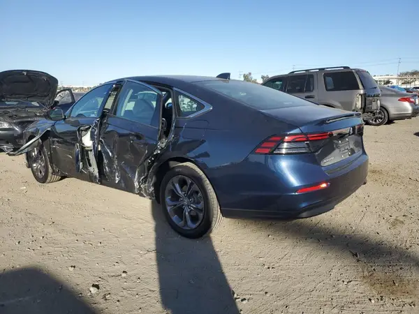 1HGCY1F3XRA057439 2024 HONDA ACCORD - Image 2