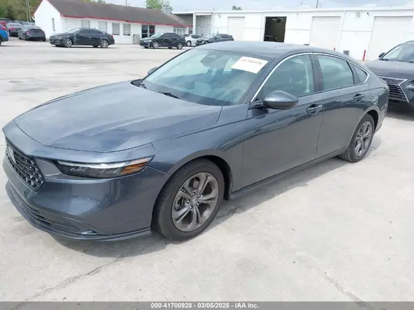 1HGCY1F3XRA058851 2024 HONDA ACCORD - Image 2