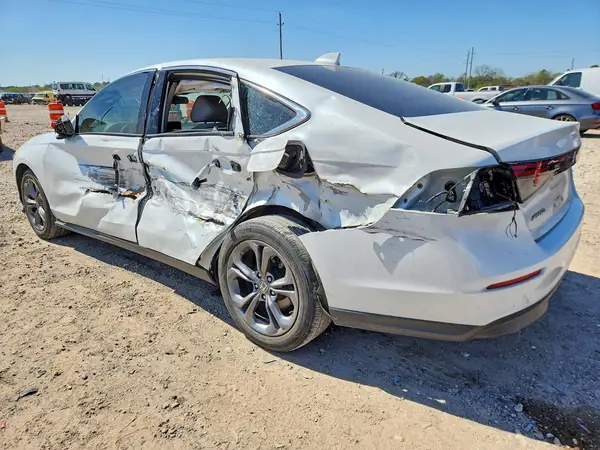 1HGCY1F3XRA065668 2024 HONDA ACCORD - Image 2