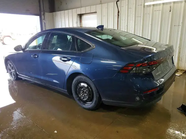 1HGCY1F3XRA074208 2024 HONDA ACCORD - Image 2