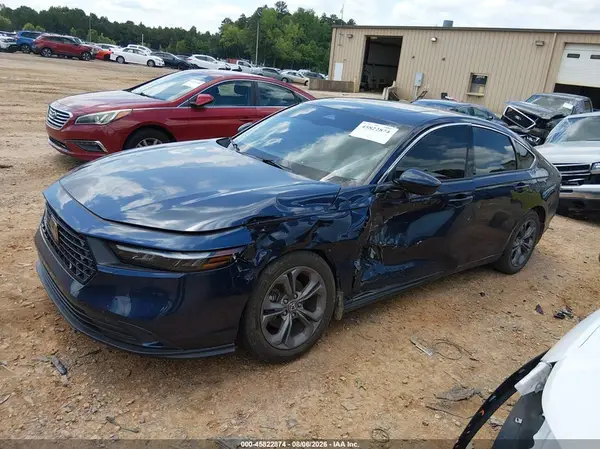 1HGCY1F3XRA076069 2024 HONDA ACCORD - Image 2