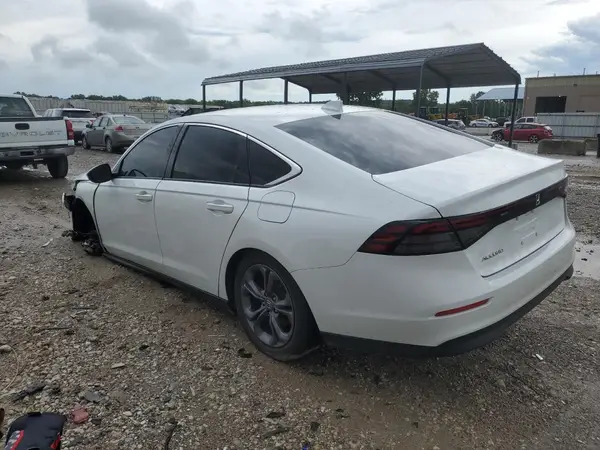 1HGCY1F3XRA081062 2024 HONDA ACCORD - Image 2