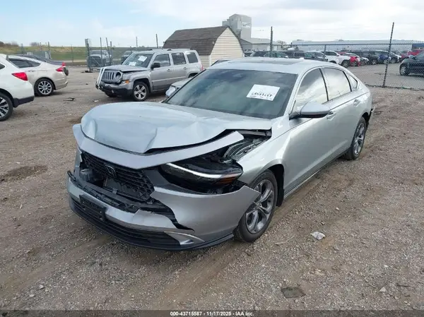 1HGCY1F3XRA087170 2024 HONDA ACCORD - Image 2