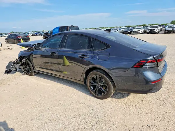 1HGCY1F40SA032158 2025 HONDA ACCORD - Image 2