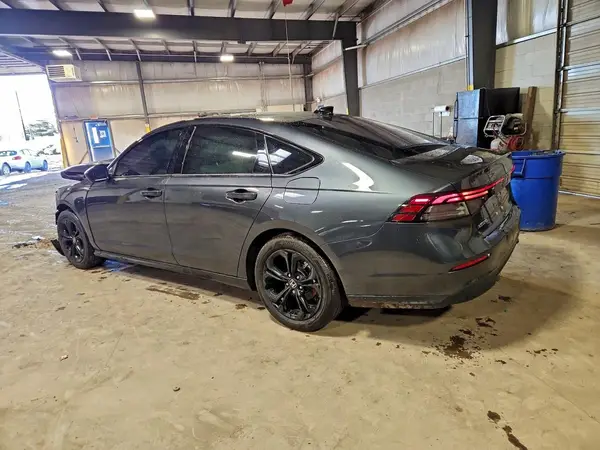 1HGCY1F40SA043029 2025 HONDA ACCORD - Image 2