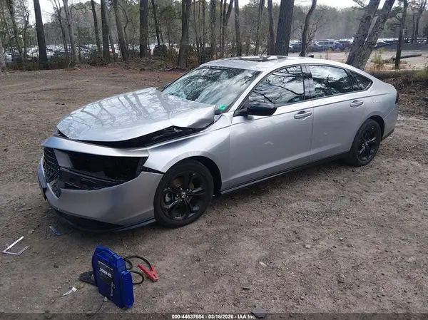 1HGCY1F40SA059912 2025 HONDA ACCORD - Image 2