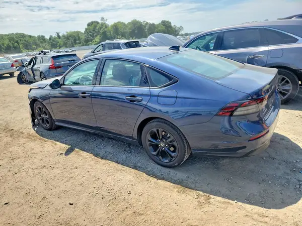 1HGCY1F40SA068321 2025 HONDA ACCORD - Image 2