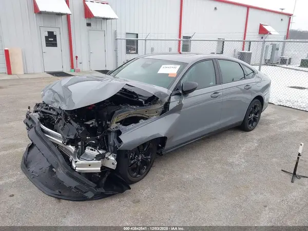 1HGCY1F41SA016423 2025 HONDA ACCORD - Image 2