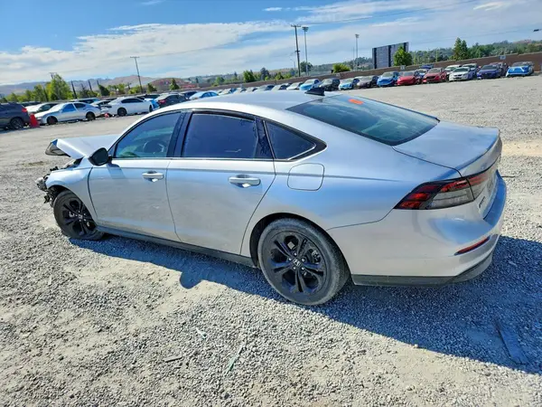 1HGCY1F41SA033903 2025 HONDA ACCORD - Image 2