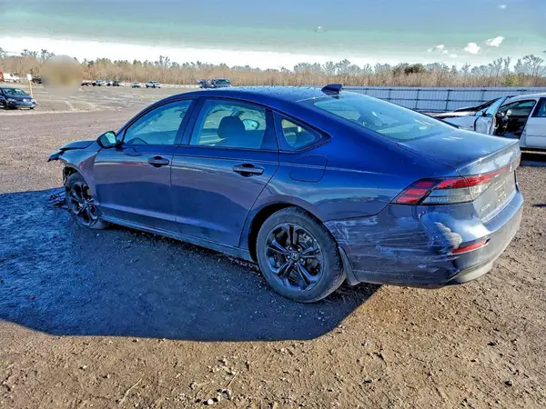 1HGCY1F41SA043640 2025 HONDA ACCORD - Image 2