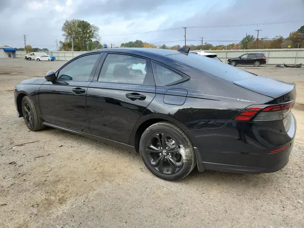 1HGCY1F41SA048059 2025 HONDA ACCORD - Image 2