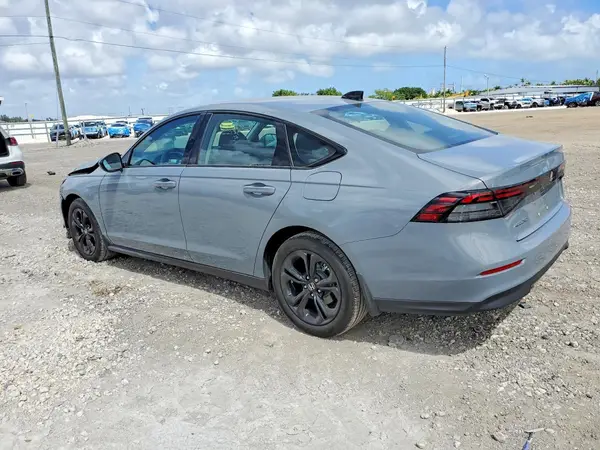 1HGCY1F41SA072460 2025 HONDA ACCORD - Image 2