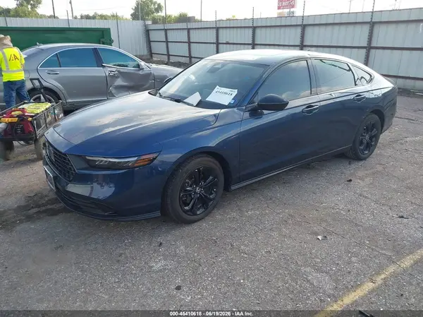 1HGCY1F42SA068143 2025 HONDA ACCORD - Image 2