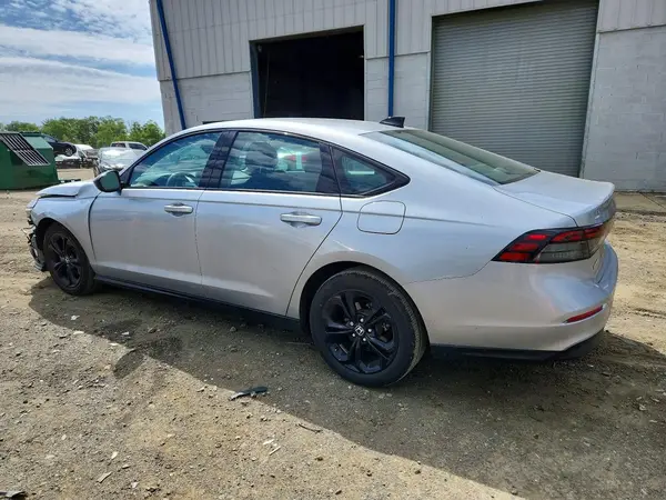 1HGCY1F42SA073584 2025 HONDA ACCORD - Image 2