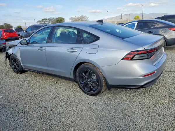 1HGCY1F42SA083578 2025 HONDA ACCORD - Image 2