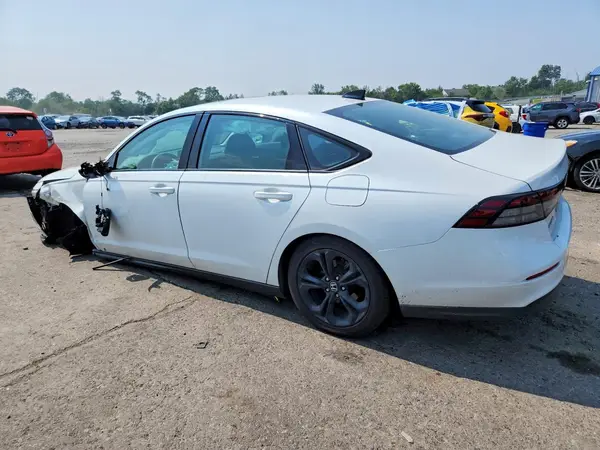1HGCY1F43SA004404 2025 HONDA ACCORD - Image 2