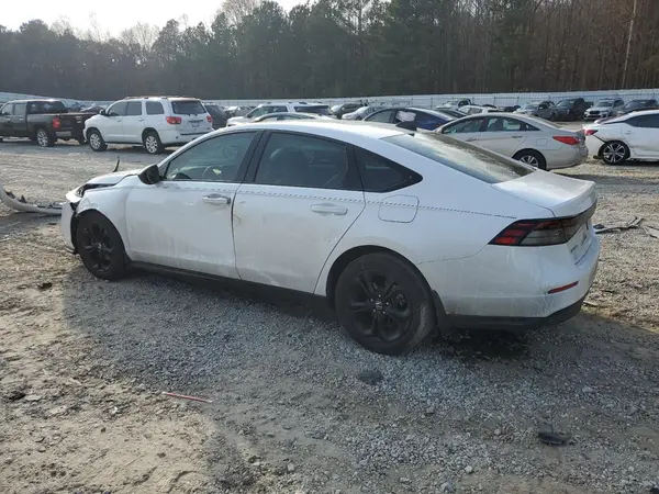 1HGCY1F43SA017976 2025 HONDA ACCORD - Image 2