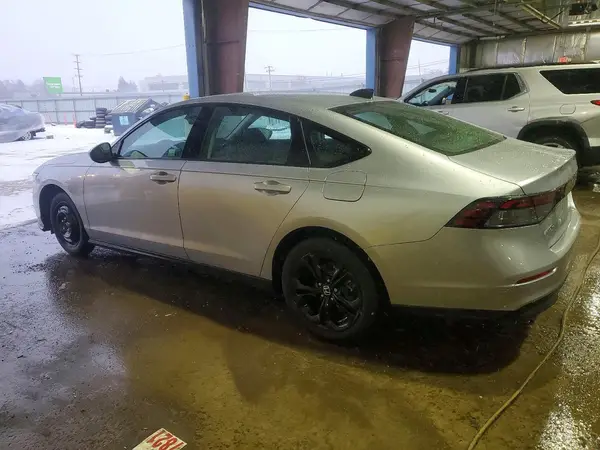 1HGCY1F43SA026449 2025 HONDA ACCORD - Image 2