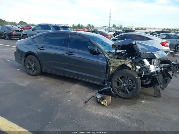 1HGCY1F43SA032722 2025 HONDA ACCORD - Image 1