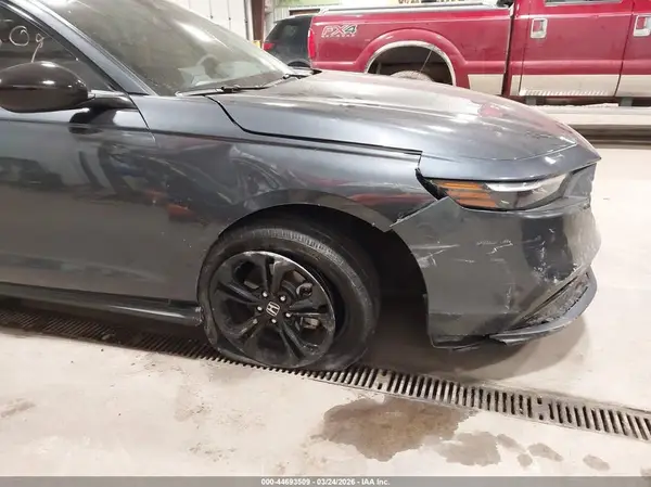 2025 HONDA ACCORD auction photo 6