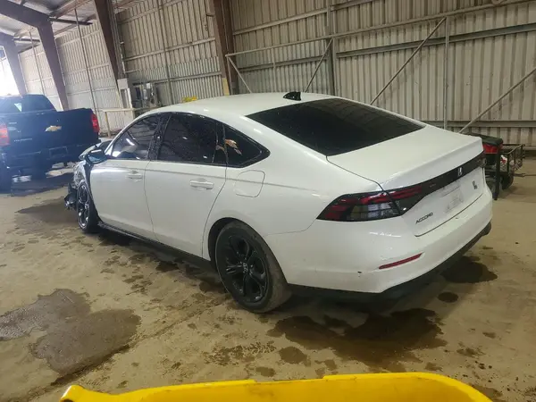 1HGCY1F43SA038861 2025 HONDA ACCORD - Image 2
