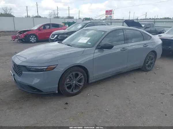 1HGCY1F43SA078163 2025 HONDA ACCORD - Image 2