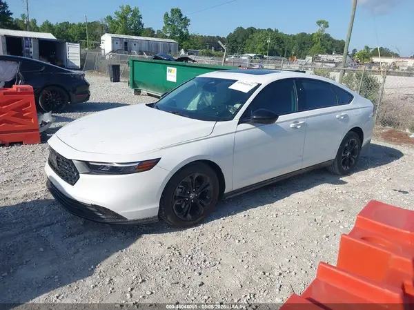 1HGCY1F43SA081144 2025 HONDA ACCORD - Image 2