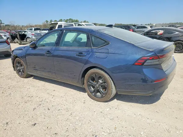 1HGCY1F44SA052963 2025 HONDA ACCORD - Image 2