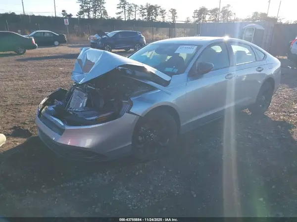 1HGCY1F44SA055488 2025 HONDA ACCORD - Image 2