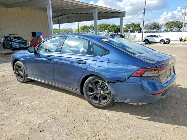 1HGCY1F44SA082741 2025 HONDA ACCORD - Image 2