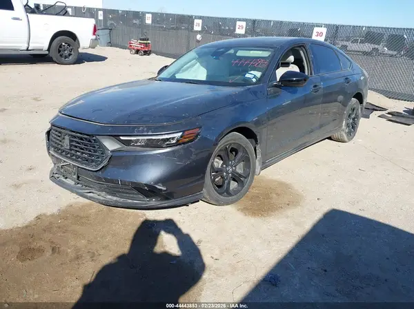 1HGCY1F45SA000502 2025 HONDA ACCORD - Image 2