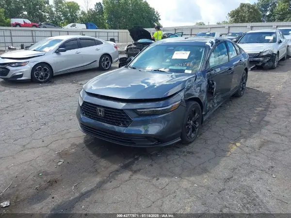 1HGCY1F45SA018823 2025 HONDA ACCORD - Image 2
