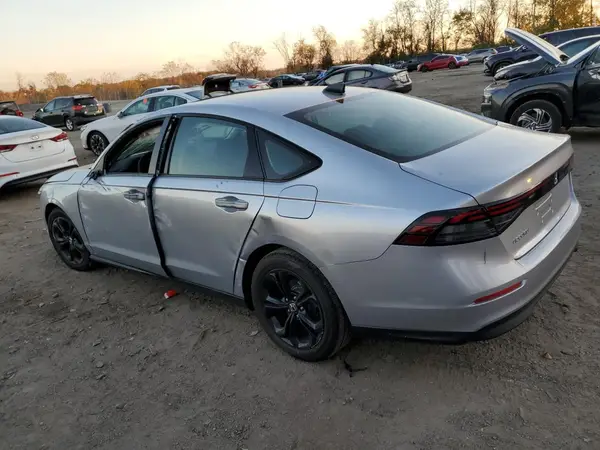 1HGCY1F45SA044774 2025 HONDA ACCORD - Image 2