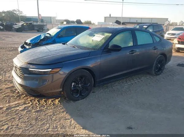 1HGCY1F45SA050624 2025 HONDA ACCORD - Image 2
