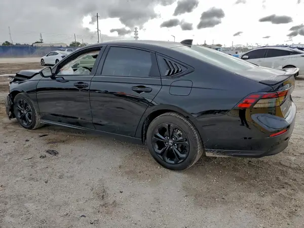 1HGCY1F45SA067536 2025 HONDA ACCORD - Image 2