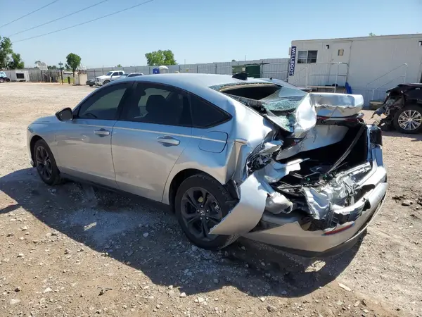 1HGCY1F46SA009967 2025 HONDA ACCORD - Image 2